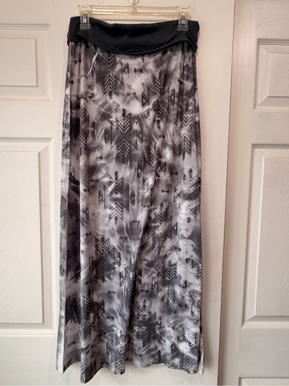 Women's Black & Gray Patterned Maxi Skirt - Fold-Over Waist